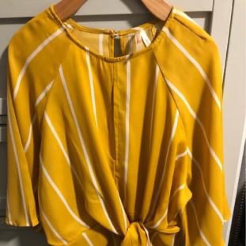 Women’s Blousy Top
